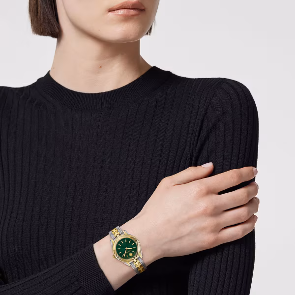 Versace VRSCVE9CA0324 Kadın Kol Saati