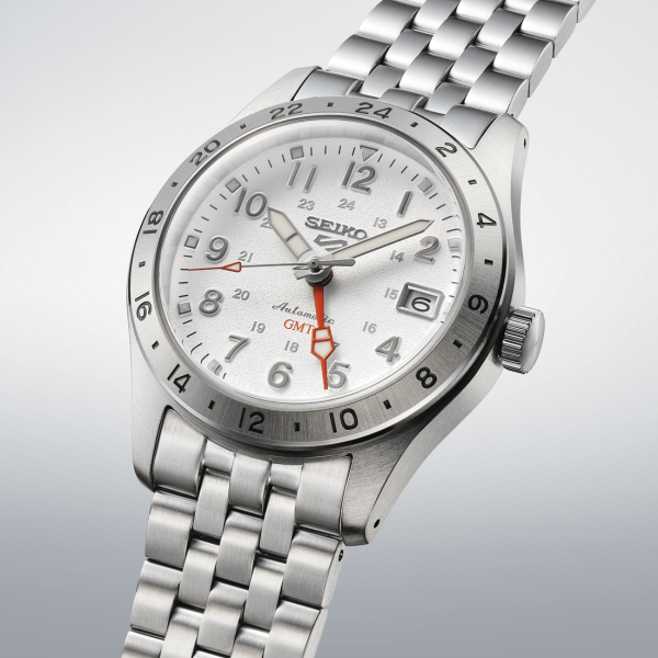 Seiko 5 Sports GMT SSK059K Erkek Kol Saati