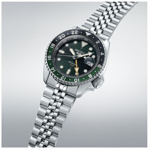 Seiko 5 Sports GMT SSK035K Erkek Kol Saati