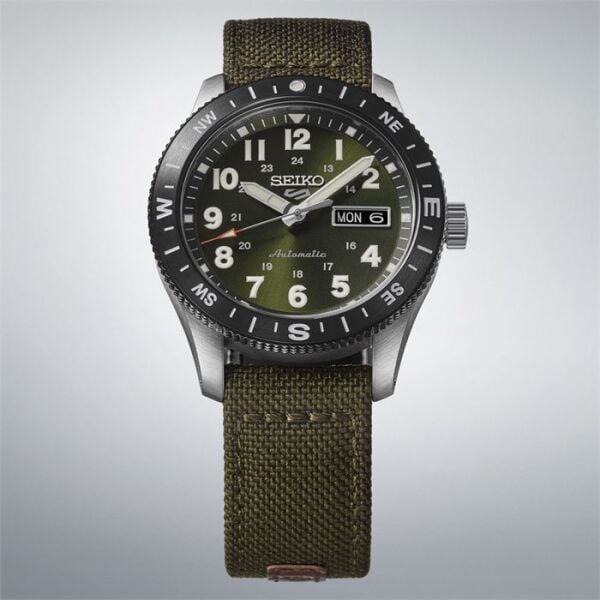 Seiko5 Sports Field HDB008K1 Otomatik Erkek Kol Saati