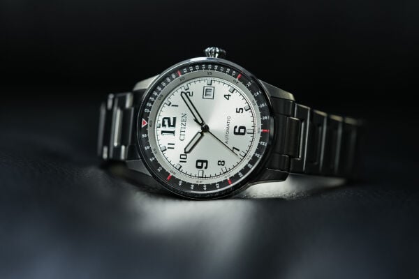 Citizen Urban Military Otomatik NJ0190-51A Erkek Kol Saati