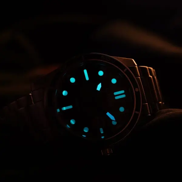 Citizen AW1811-82X Kol Saati