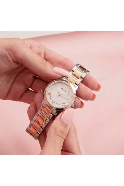 Guess GUGW0404L3 Kadın Kol Saati